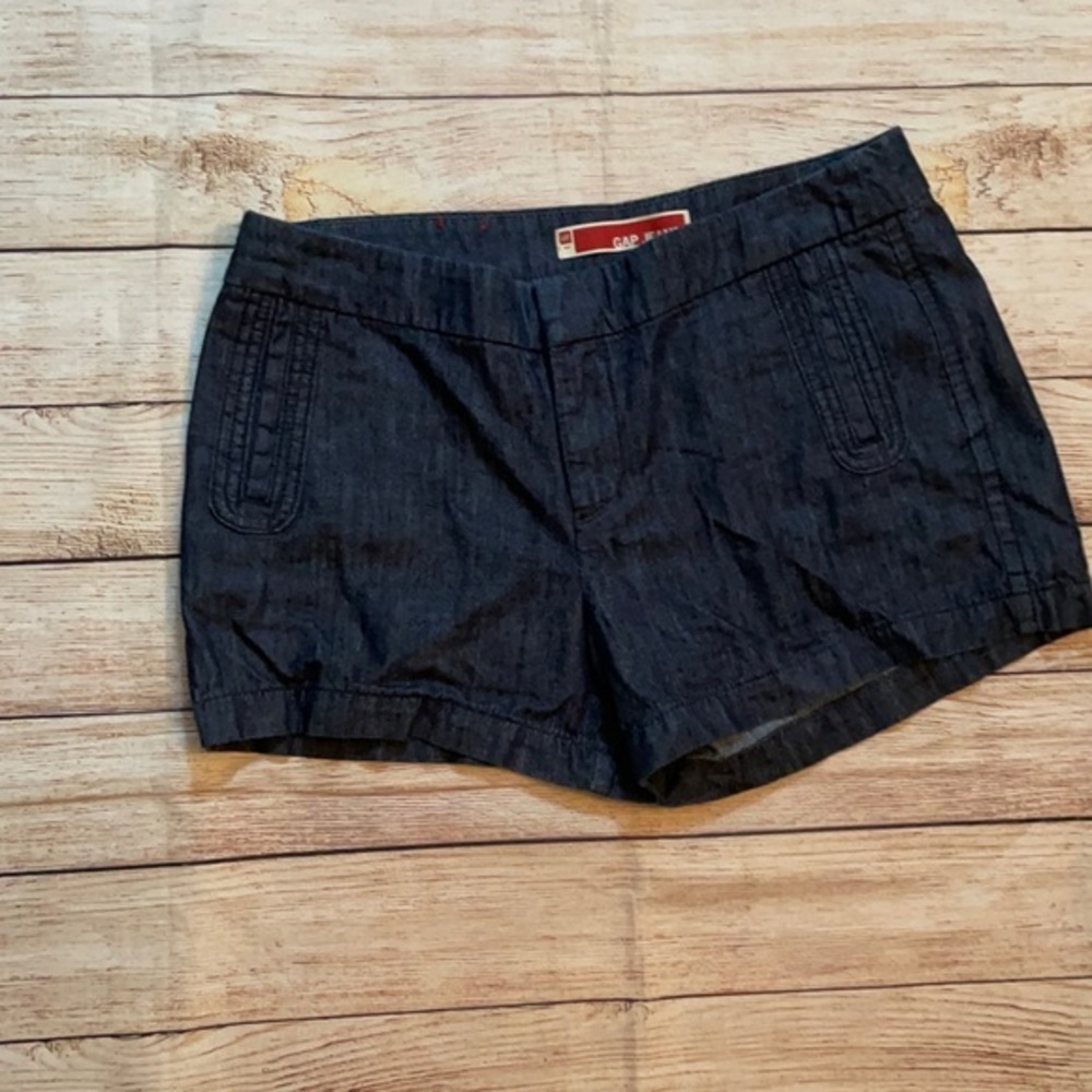 Women’s Gap Jean shorts size 10